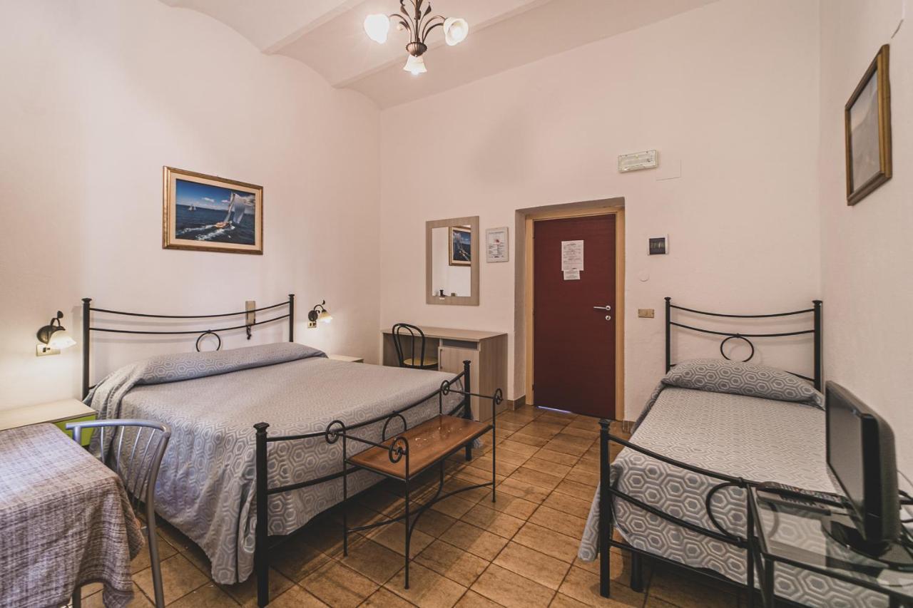Hotel Alfiero Porto Santo Stefano  Kamer foto